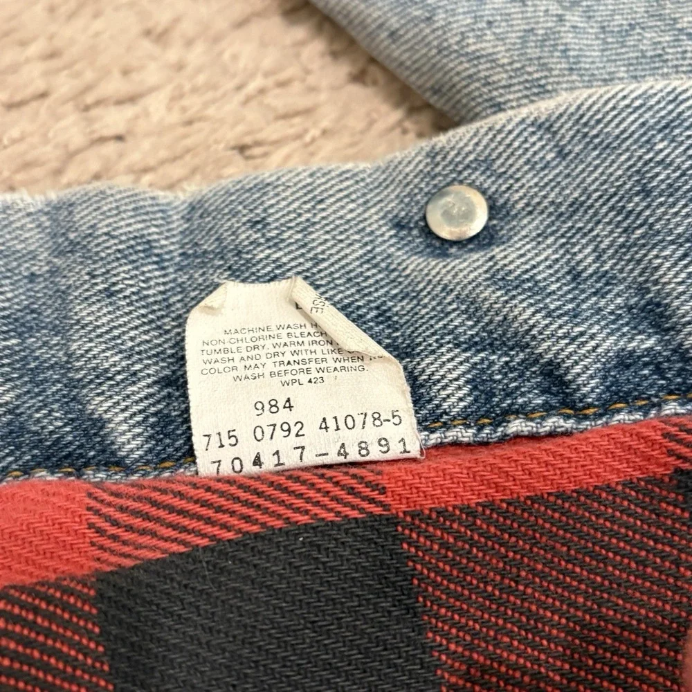 Vintage 90s Levis Denim Jacket Mens Medium Plaid Lined Trucker 70417-4891 USA